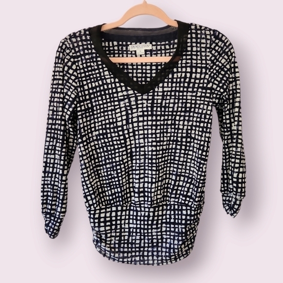 PENDLETON | EUC White Blue Checkered V-Neck Top Size M - Picture 7 of 8